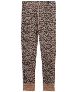 Myk longs fra Hust&Claire i 90 % merinoull og 10% silke. Det er en fin blondekant nederst. Ull/silke kvaliteten til Hust&Claire er tettstrikket med fine ullfiber og føles ekstra myk mot huden. Sertifisert med Standard 100 fra OEKO-TEX®.