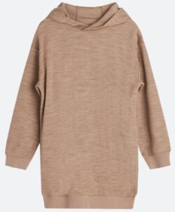 Myk kjole med hette fra Hust&Claire i 50% merinoull, 45% bambusviskose og 5% polyamid. Det er tynn bambusviskose innerst og fin merinoull ytterst. Sertifisert med Standard 100 fra OEKO-TEX®.