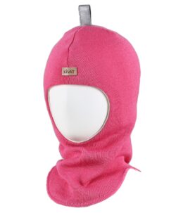 Varm og vindtett balaclava med refleks på toppen fra finske Kivat. Luen er strikket i 100% fin ull og foret med GOTS- sertifisert økologisk bomull. Luen har ekstra padding rundt ører og panne. Dette er en lue som du kan føle deg trygg på at barnet ikke blir kald i. Luen er slitesterk og kan fint kan gå i arv og varme flere. Laget i Finland.