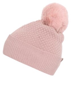 Foret beanie lue fra mp Denmark med fake dusk. Det er 100% merinoull på utsiden. På innsiden er luen foret over ørene med et mykt fleece stoff i 100% bomull. Det gjør at denne luen ikke klør og foret beskytter mot vind. Dusken festes med knapp så man kan kombinere med ulike dusker og ta dusken av under vask. Danske mp er kjent for sin design, gode passform og kvalitet. Vaskes på ullprogram i vaskemaskinen med vaskemiddel for ull/silke. Det anbefales å vaske på vrangen, så holder den seg fint lengre.