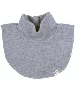 Varm og myk ullhals fra Joha i 100% merinoull. Ullhalsen er tøyelig og lett å få over hodet. Sertifiseringer: OEKO-TEX® Standard 100 & Woolmark Pure Merino Wool.