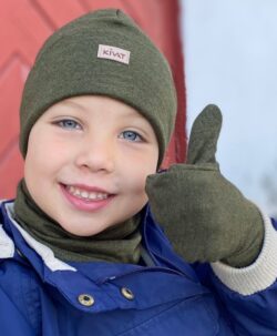 Kivat votter og lue oliven tommel opp
